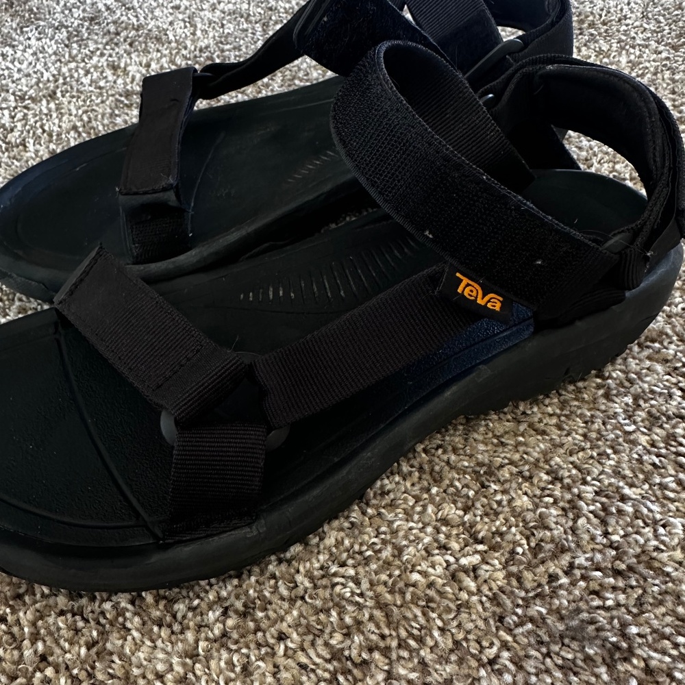 NWOT Teva Hurricane XLT2 Sandal  Black Mens US 10